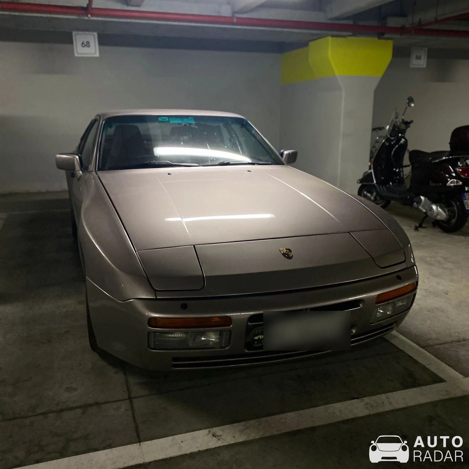Porsche 944 Turbo spotted in Bari, Italy