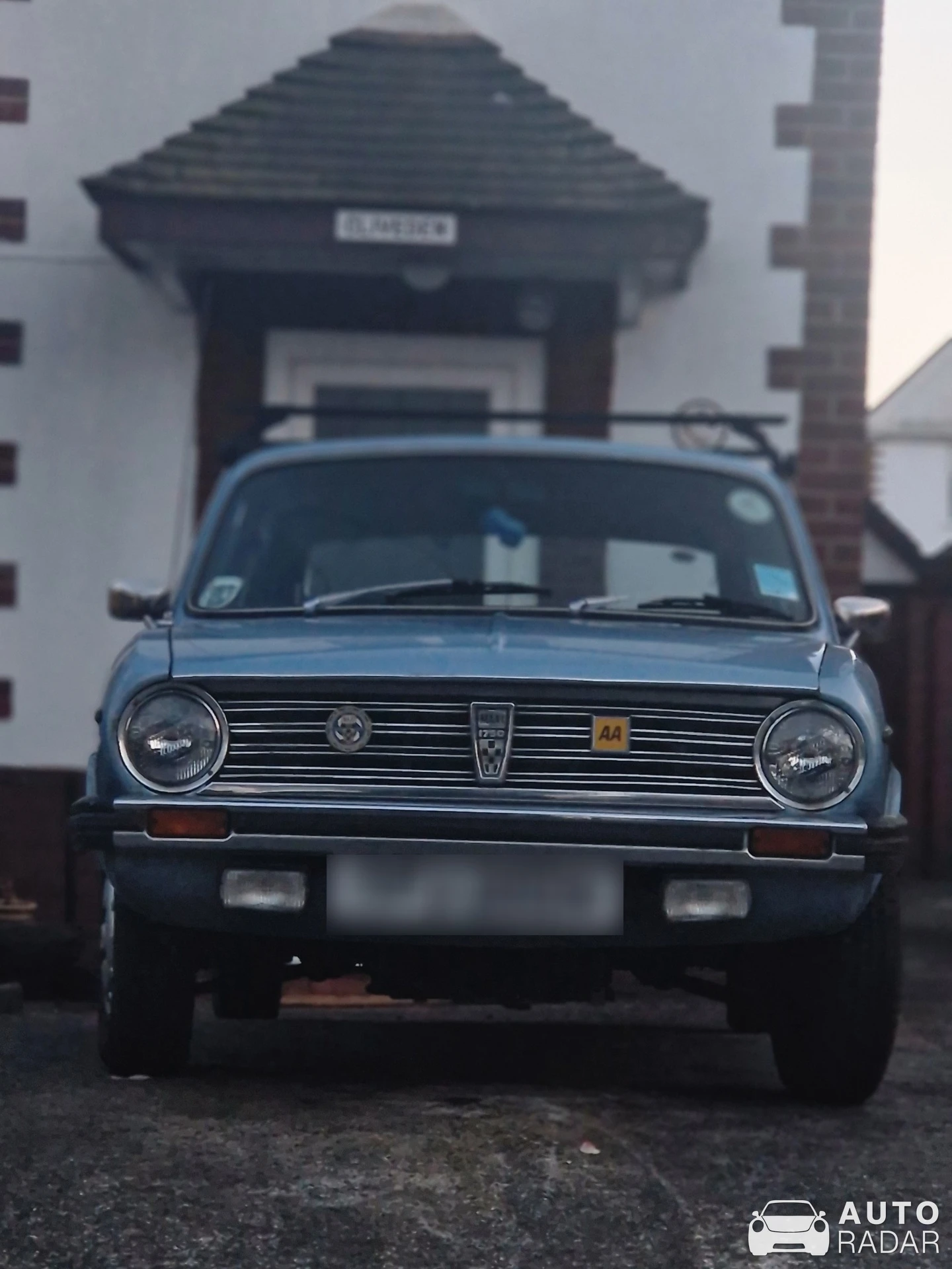 Austin Maxi  spotted