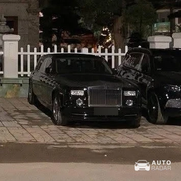 Rolls-Royce Phantom VII EWB spotted in Thành phố Hà Tĩnh