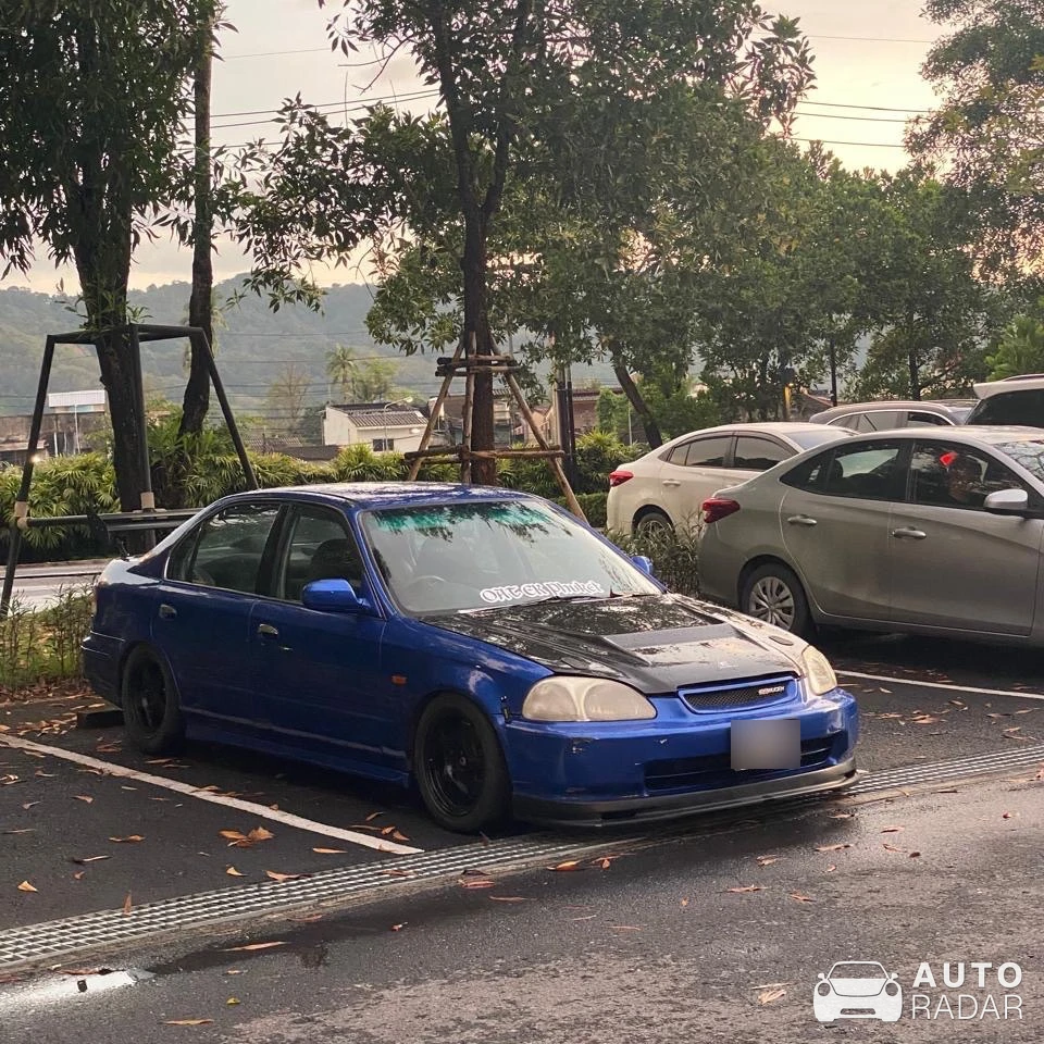 Honda Civic Sedan 1996 spotted in Tambon Choeng Thale, Thailand