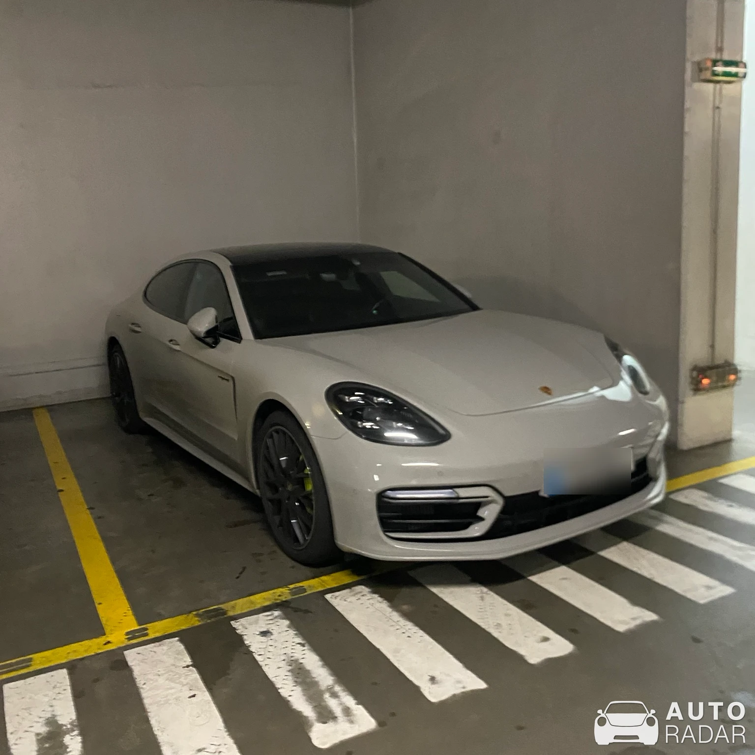 Porsche 971 Panamera 4S E-Hybrid spotted in Porto