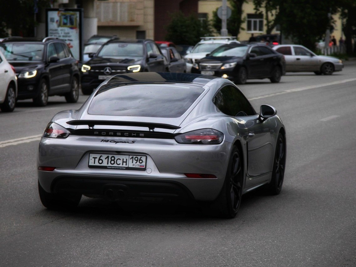 Porsche 718 Cayman S