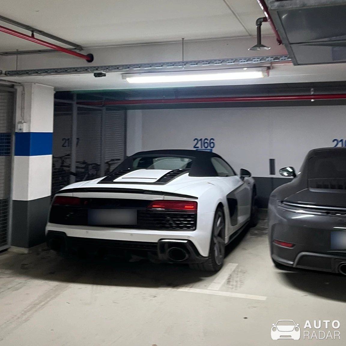 Audi R8 V10 Spyder Performance spotted in Köln, Deutschland