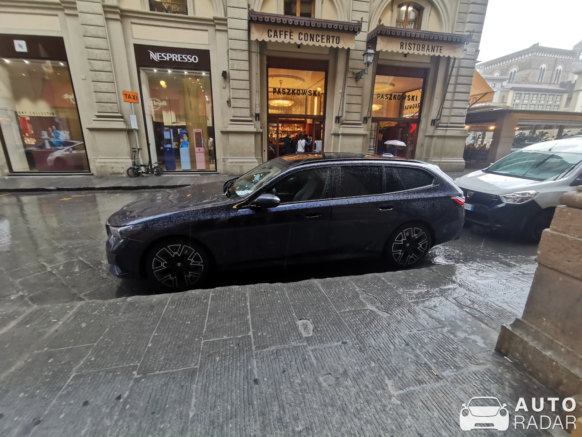 BMW i5 Touring G61 spotted in Firenze
