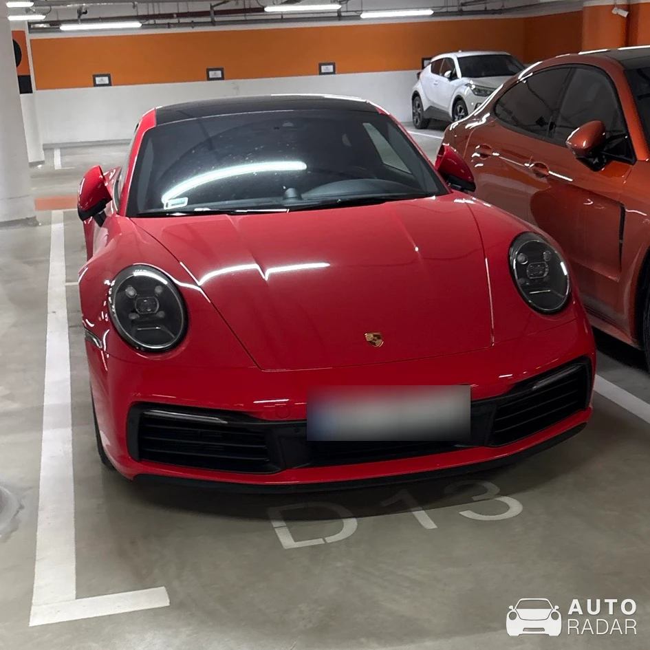 Porsche 992 Carrera MkI spotted in Warszawa, Polonia