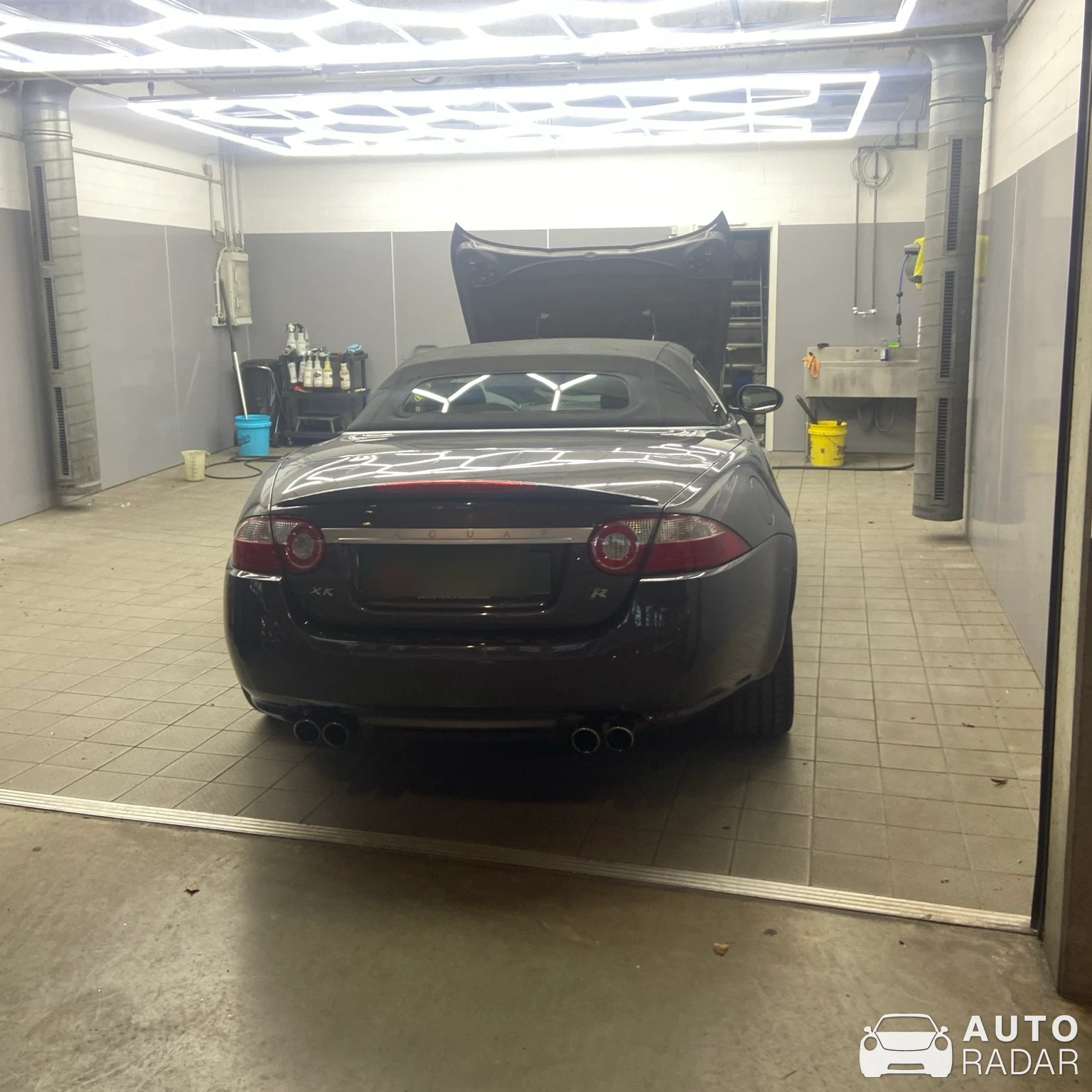 Jaguar XKR Convertible spotted in Düsseldorf, Deutschland