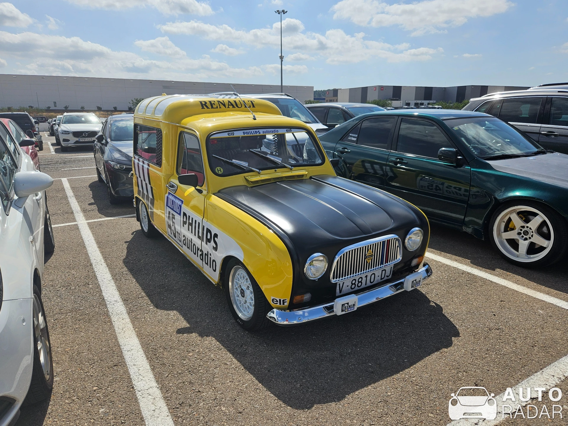 Renault 4 F4 spotted in Cullera