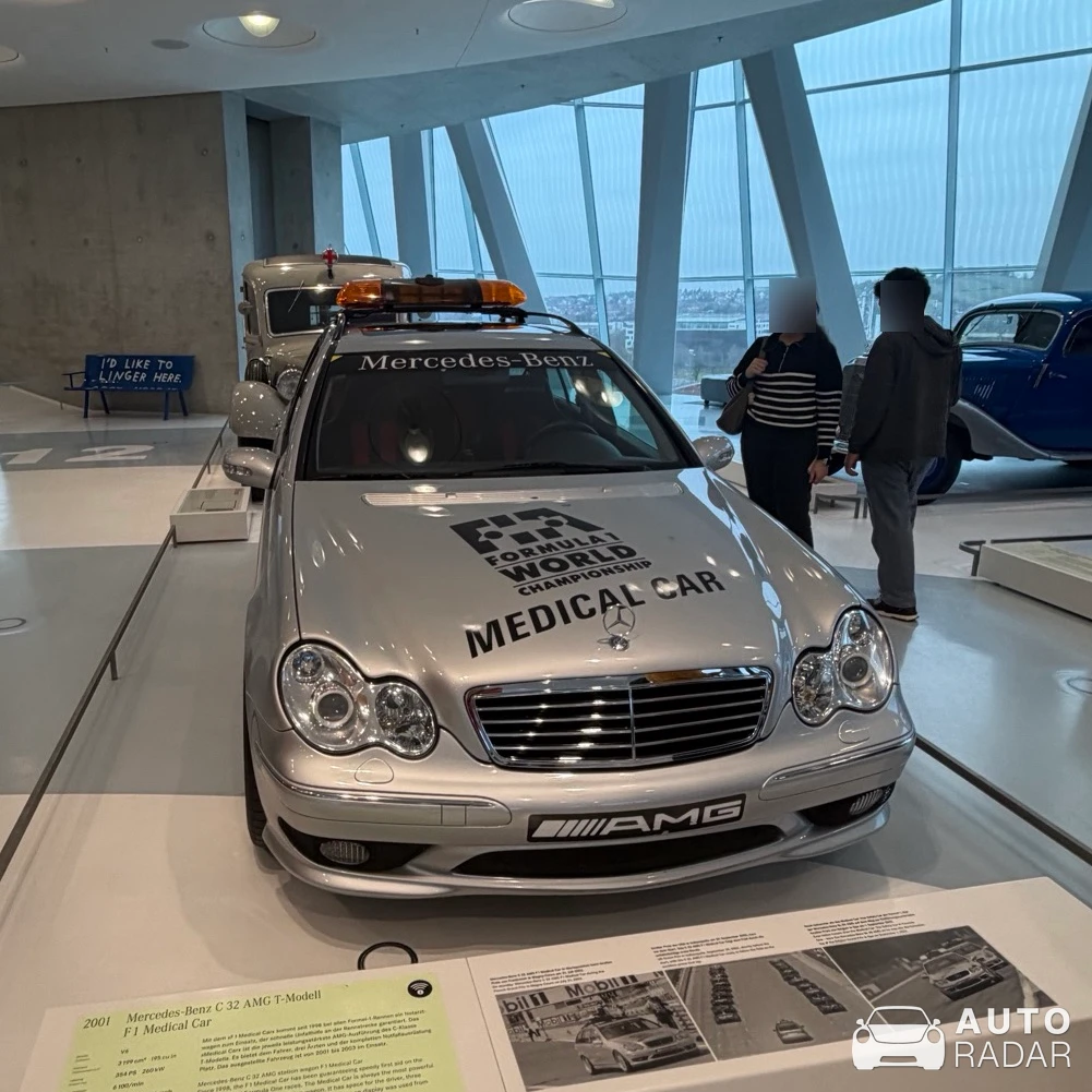Mercedes-Benz C 32 AMG F1 Medical Car spotted in Stuttgart