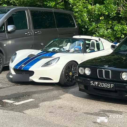 Lotus Elise S3 spotted in Singapore, Singapore