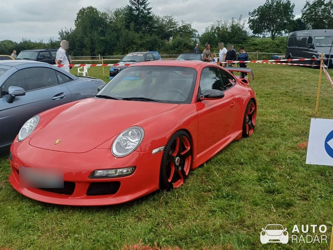 Porsche 991 Carrera MkI spotted in Herny, France