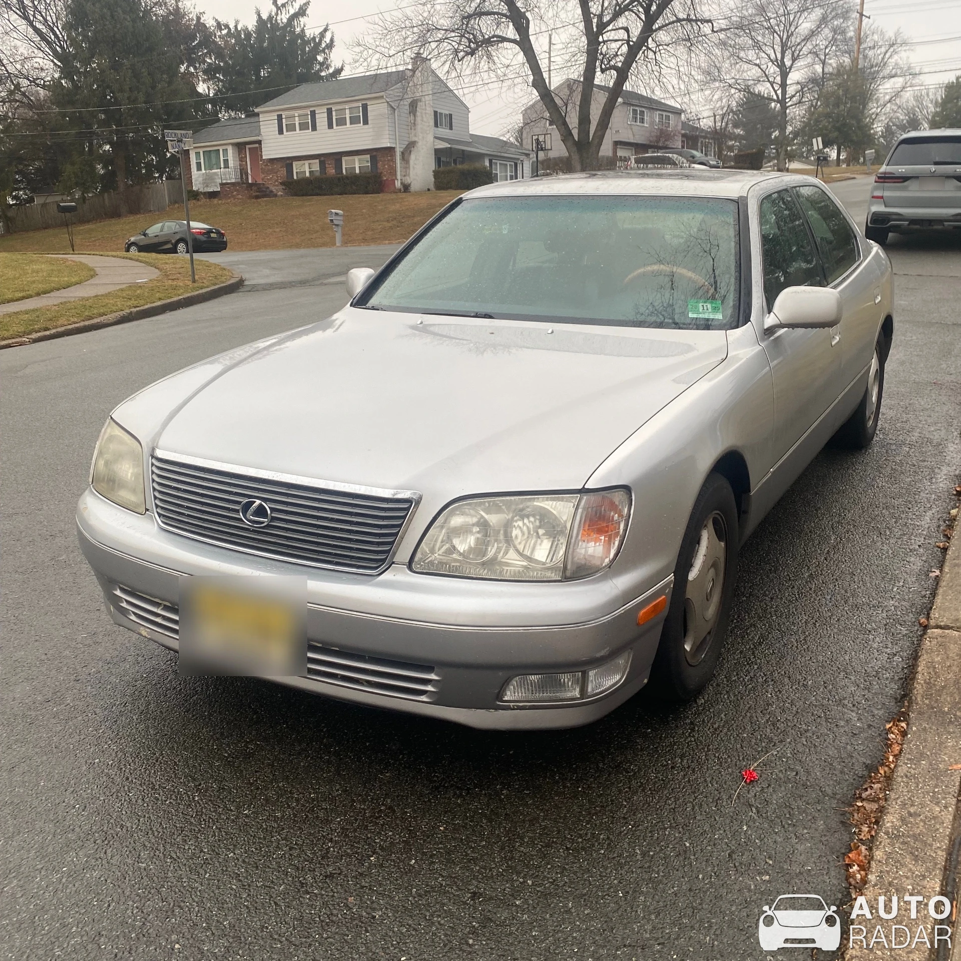 Lexus LS400 spotted in Ewing Township, United States