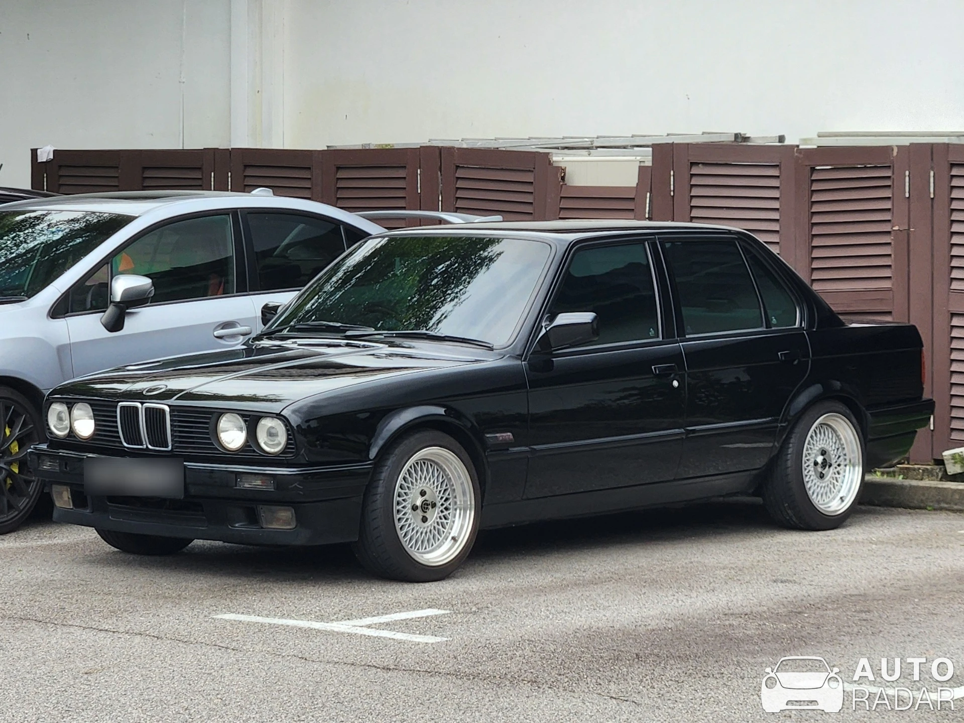 BMW 3 Series E30 spotted in Singapore, Singapore