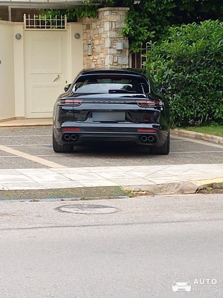 Porsche 971 Panamera Sport Turismo spotted in Voula, Greece