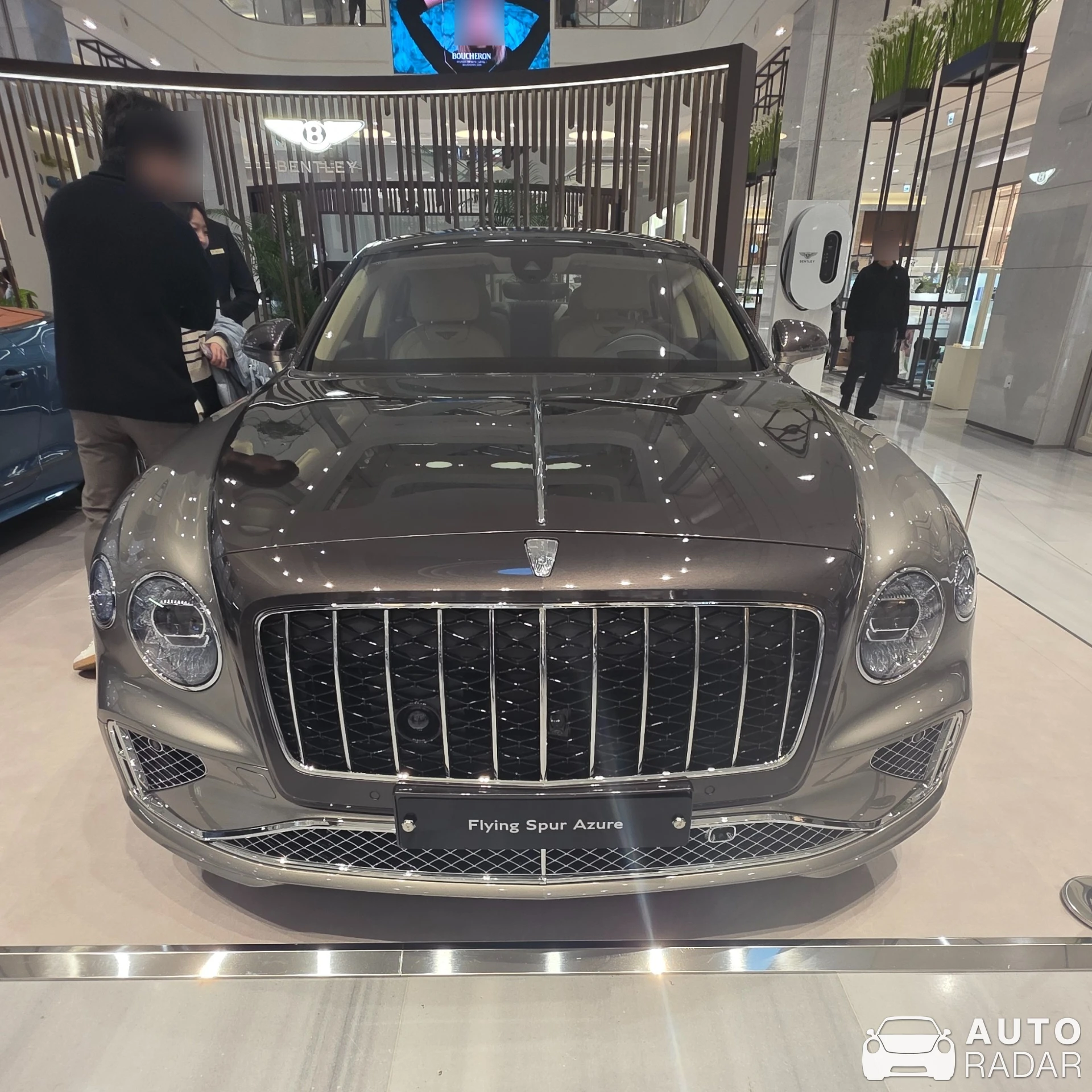 Bentley Flying Spur V8 Azure spotted in Seongnam-si