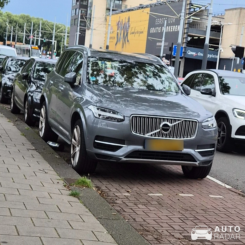 Volvo XC90 spotted in Amsterdam