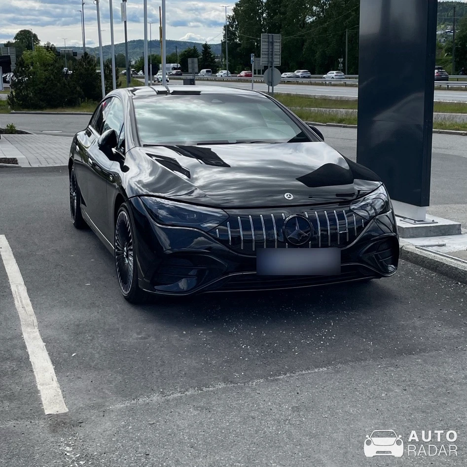 Mercedes-Benz EQS 43 spotted in Lier, Norge