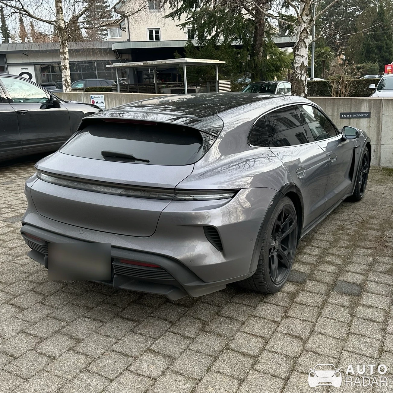 Porsche Taycan 4 Cross Turismo spotted in Rapperswil-Jona, Schweiz