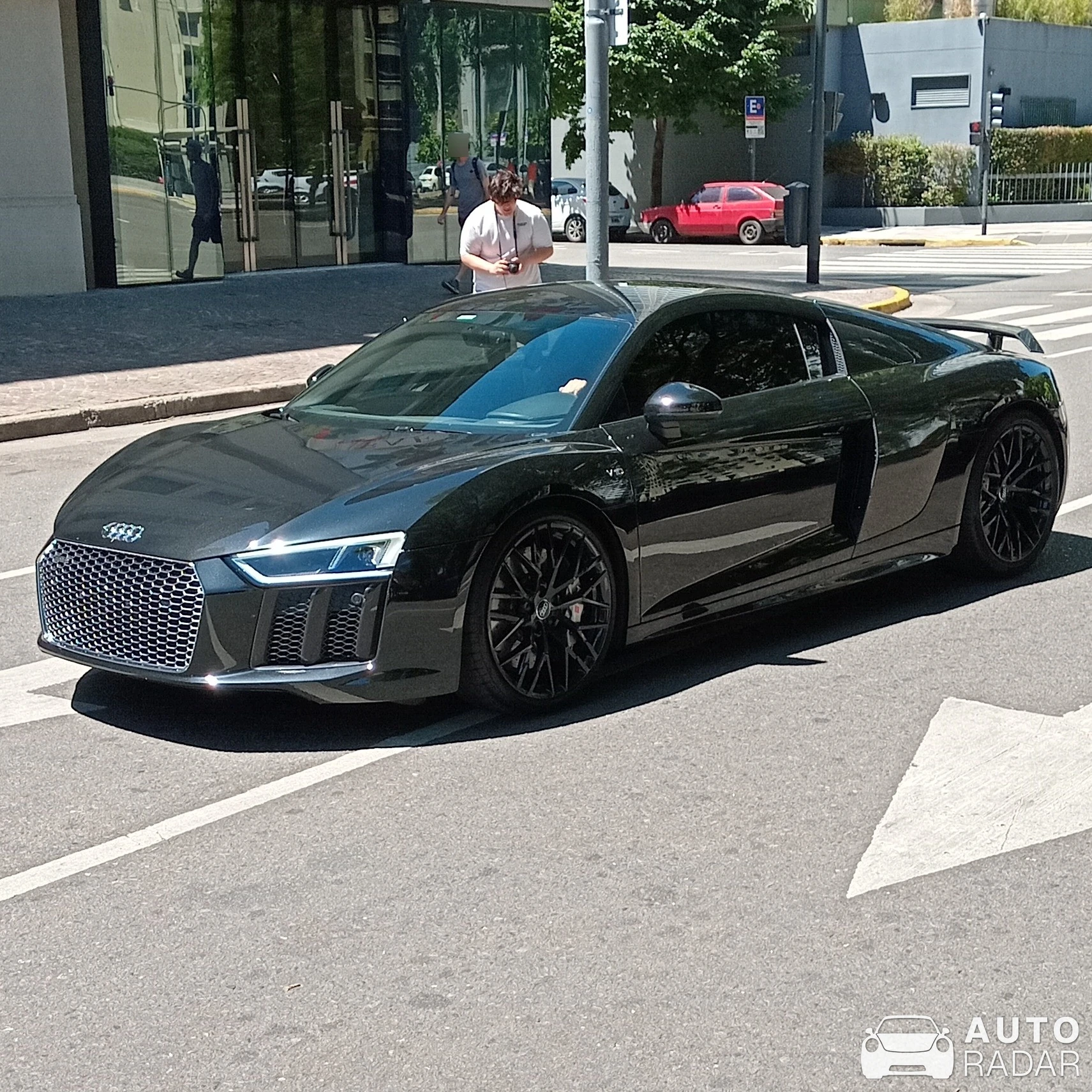 Audi R8 V10 Plus 2015 spotted in Buenos Aires, Argentina