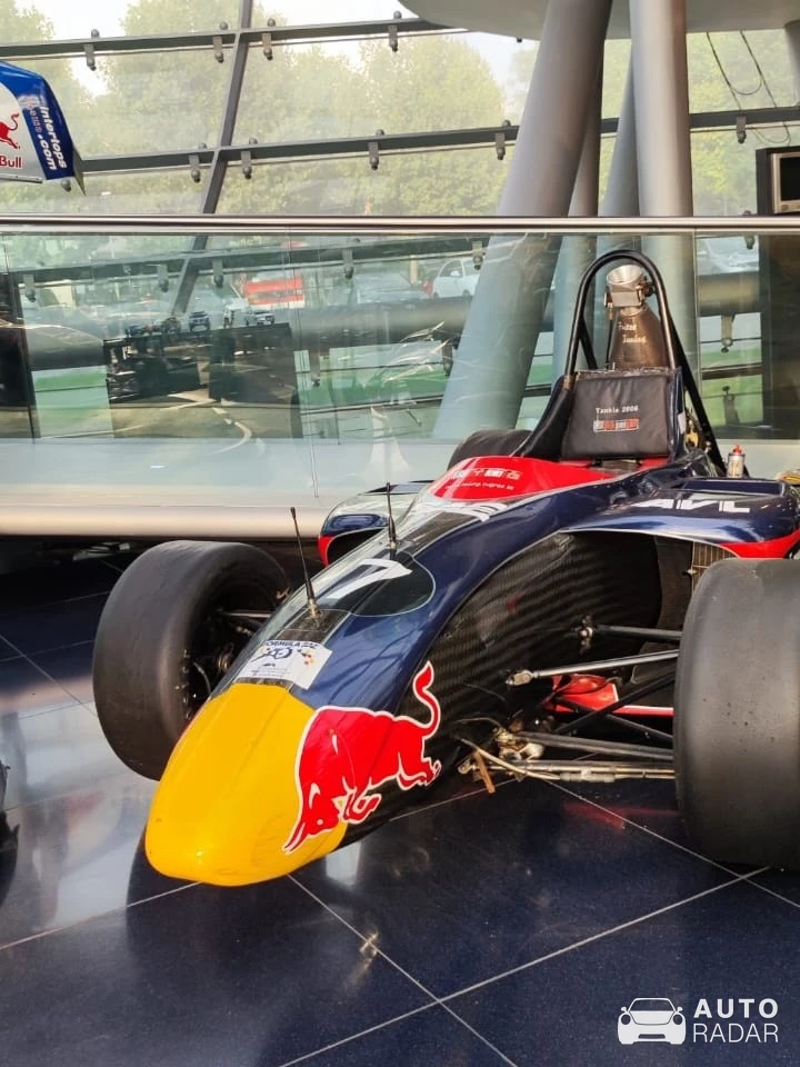 Red Bull Racing RB5 spotted in Salzburg