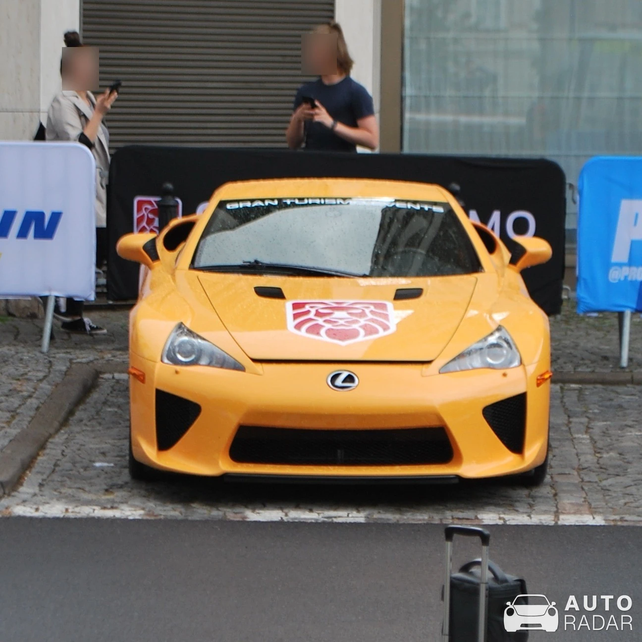 Lexus LFA spotted in Warszawa, Poland