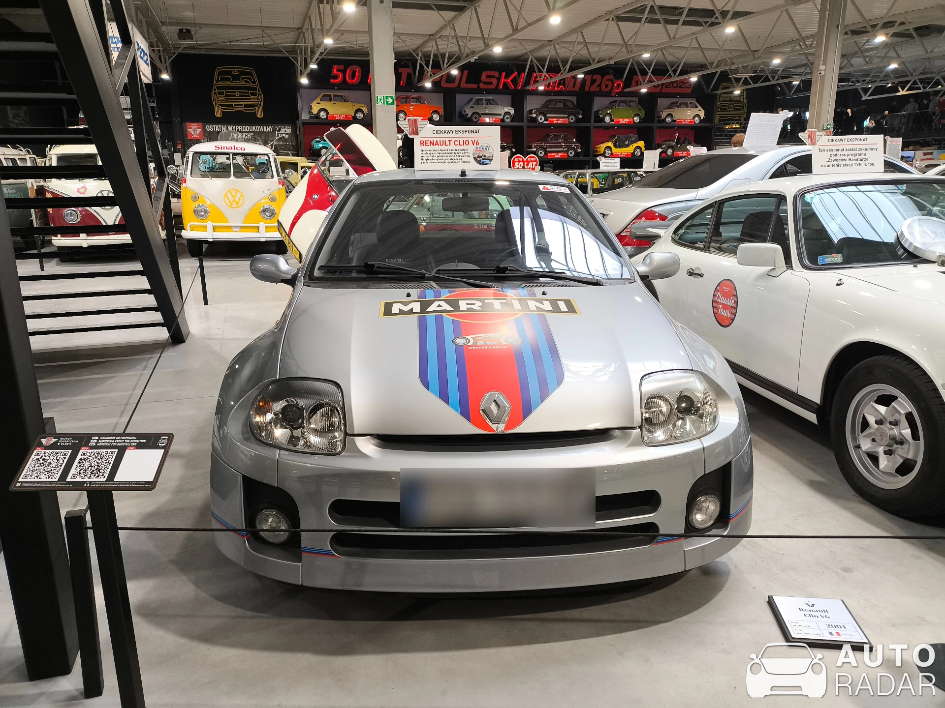 Renault Clio V6 spotted