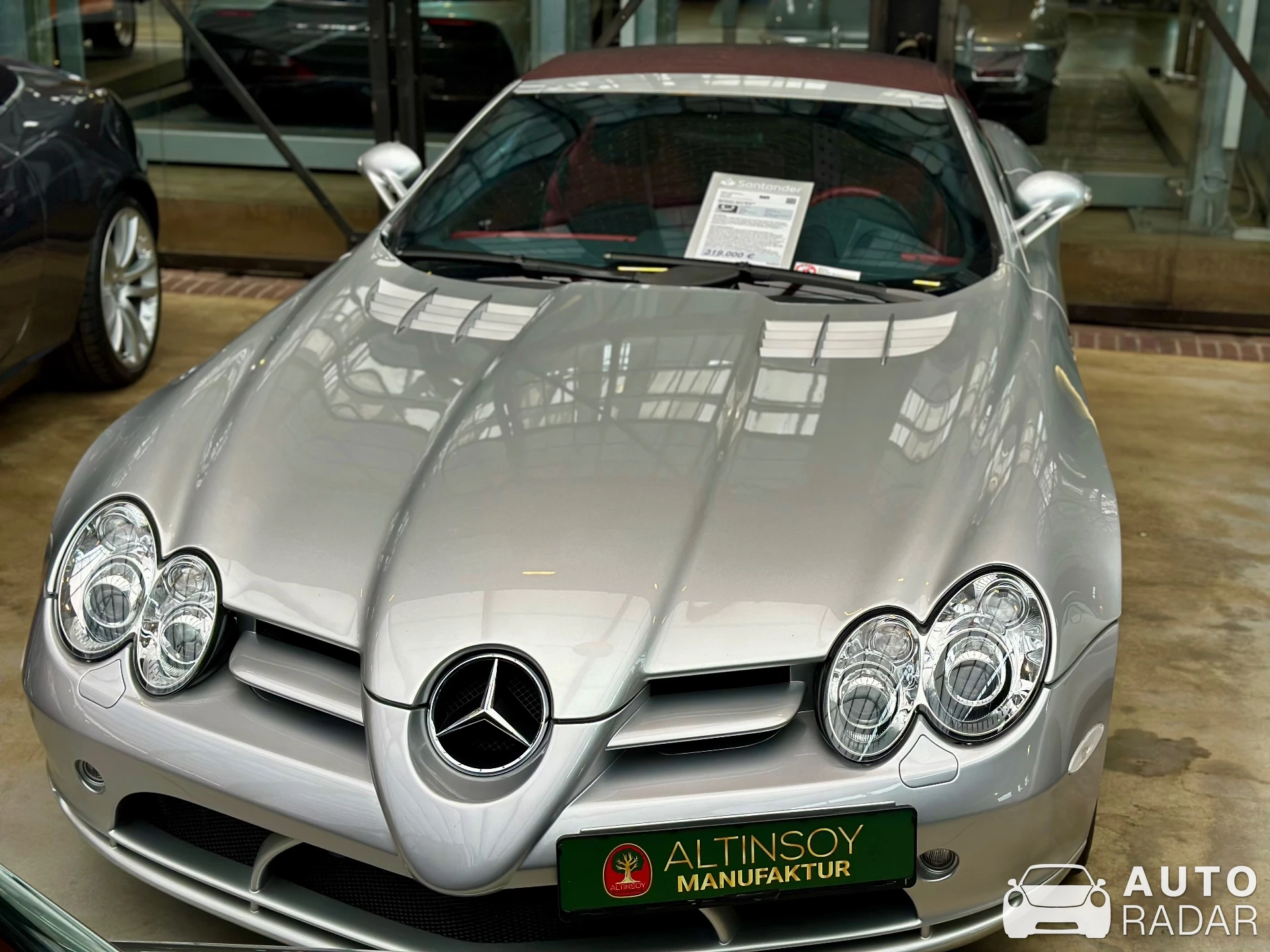 Mercedes-Benz SLR McLaren Roadster spotted in Düsseldorf, Germany