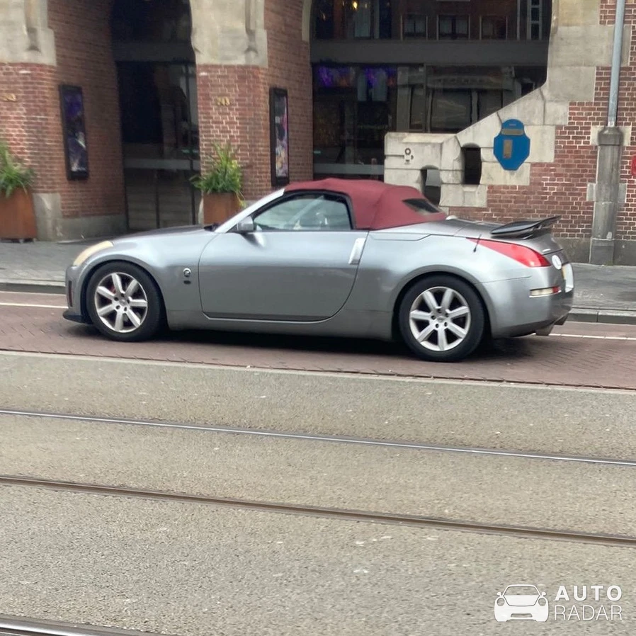 Nissan 350Z Roadster spotted in Amsterdam