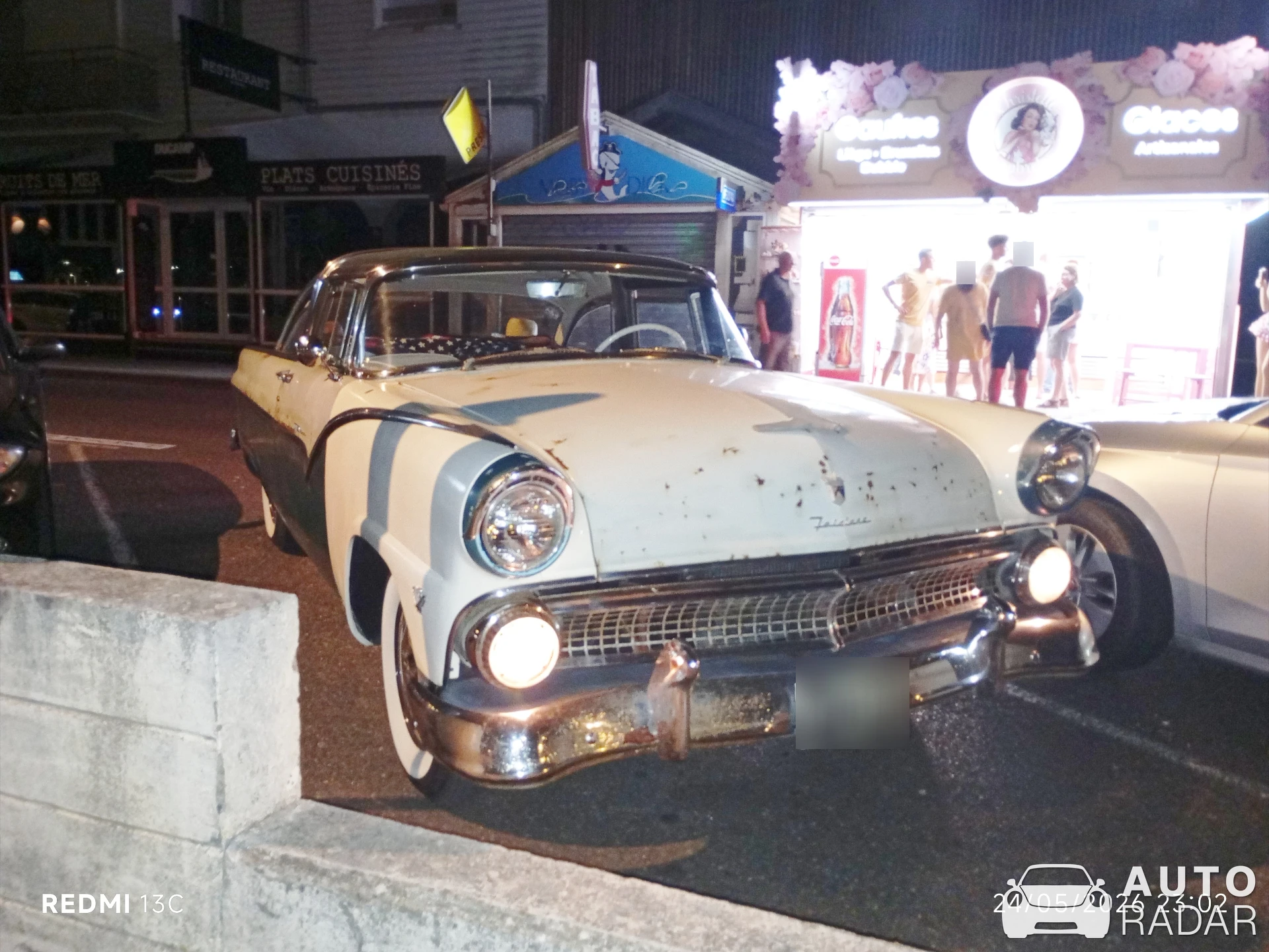 Ford Fairlane spotted in Anglet