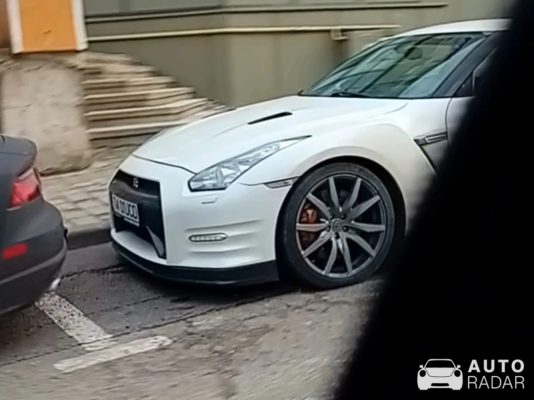 Nissan GT-R R35 spotted in Tulcea, Romania