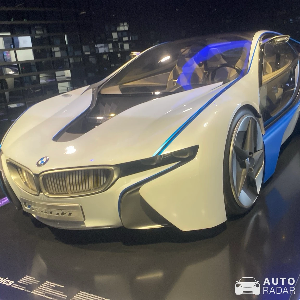 BMW Vision EfficientDynamics spotted in München