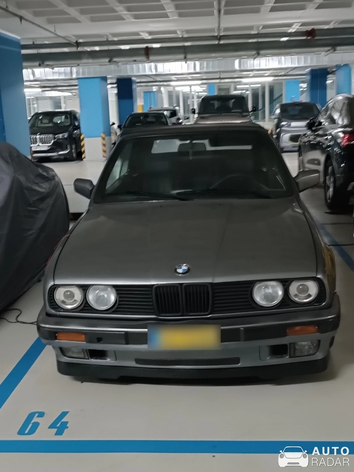 BMW 3 Series E30 spotted in Agios Dimitrios, Greece