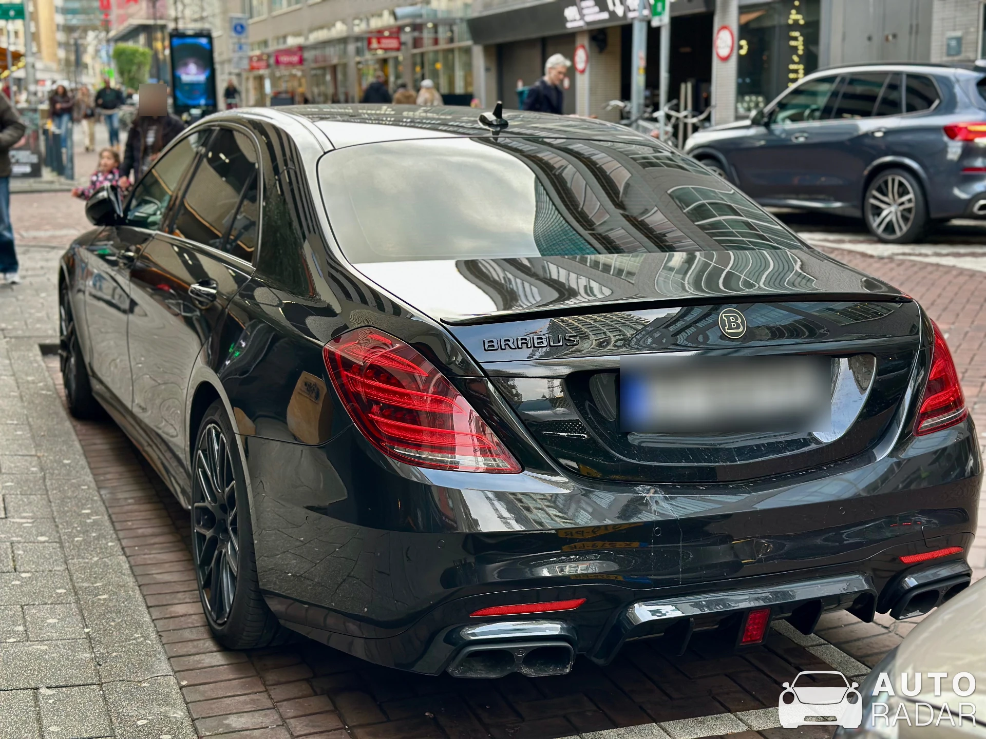 Mercedes-AMG Brabus S B40-700 V222 2017 spotted in Rotterdam