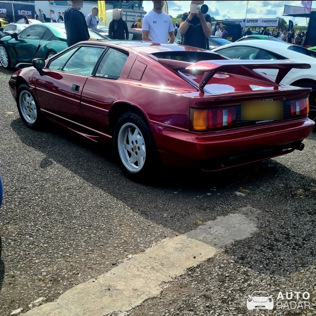 Lotus Esprit SE spotted