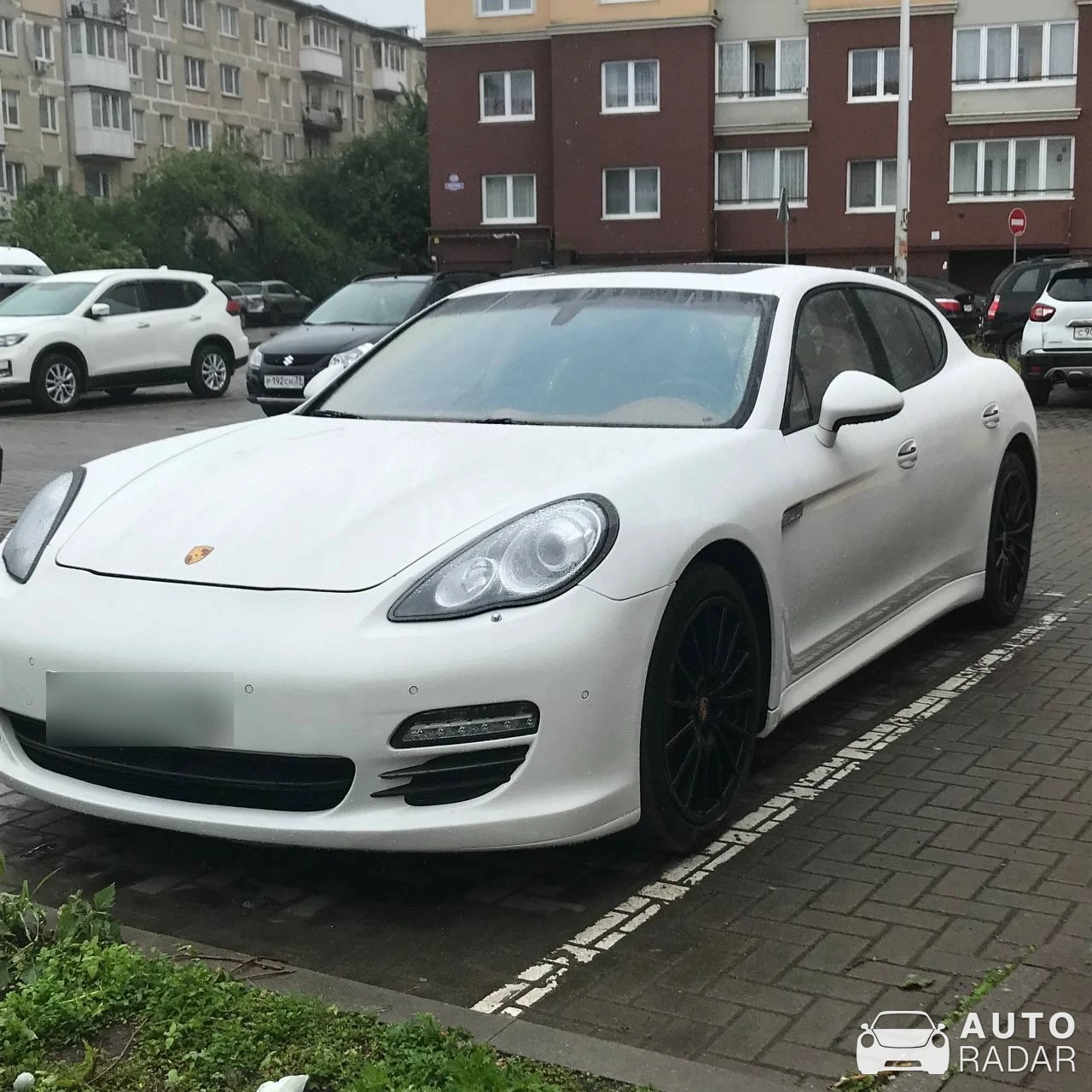 Porsche 970 Panamera 4 spotted in Калининград, Россия