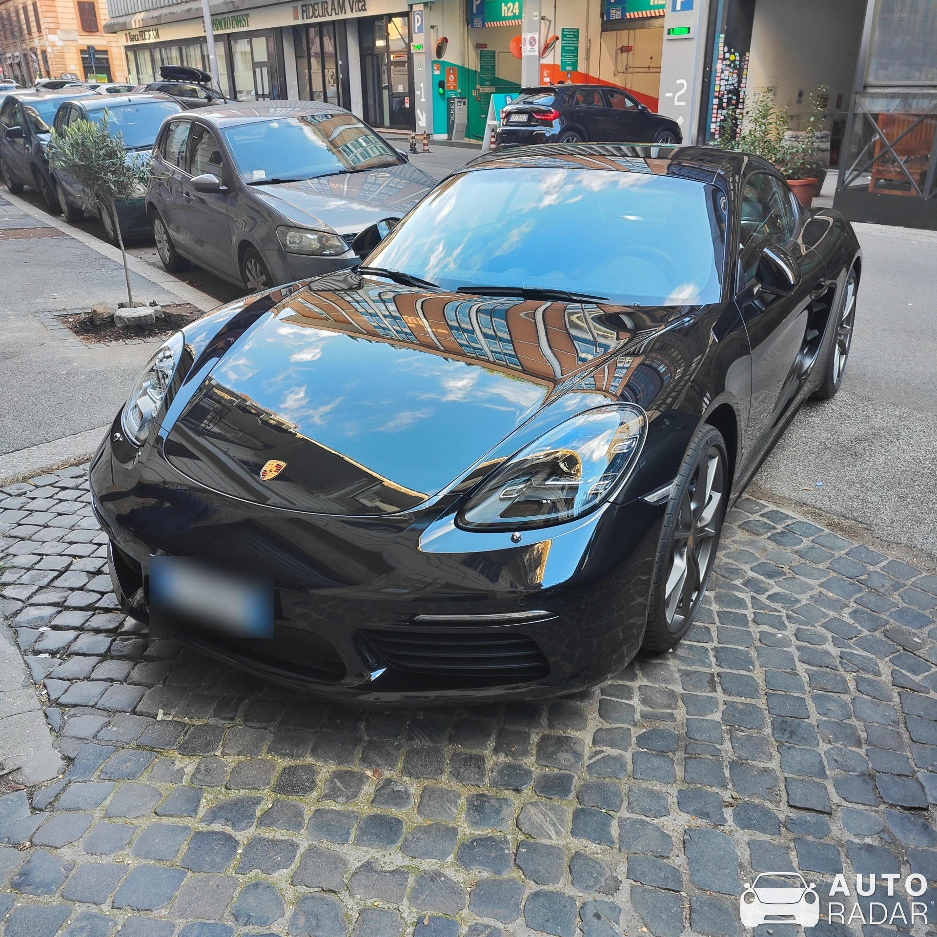 Porsche 718 Cayman spotted in Roma, Italy