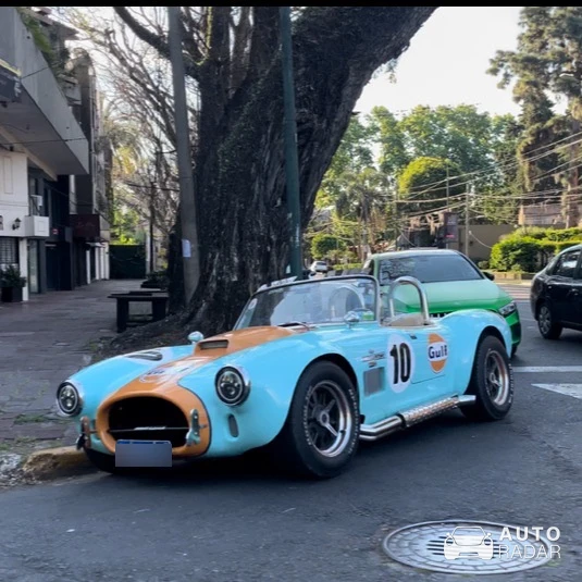 Shelby Cobra 427 spotted in Martínez, Argentina