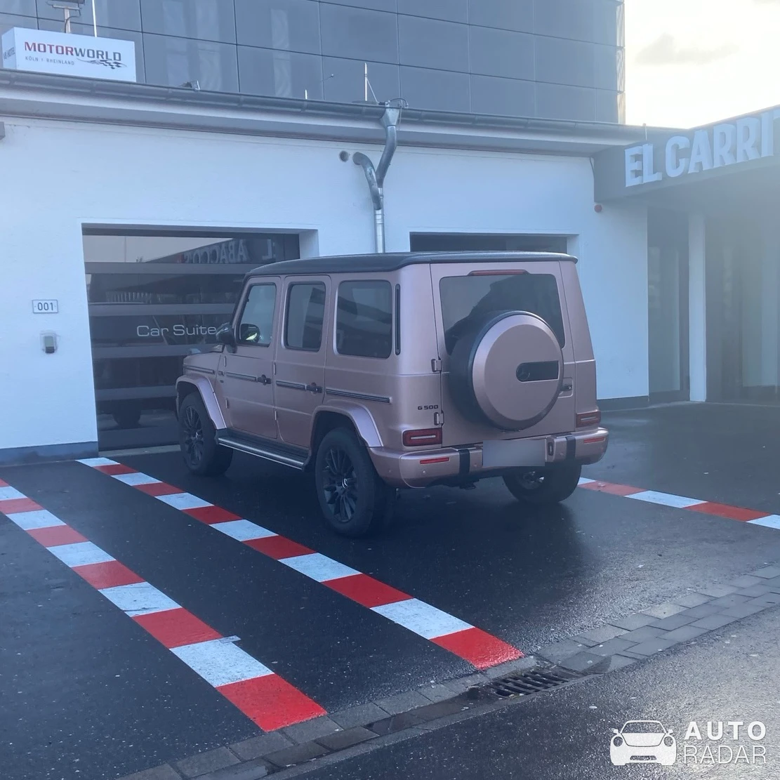 Mercedes-Benz G 500 spotted in Köln, Deutschland