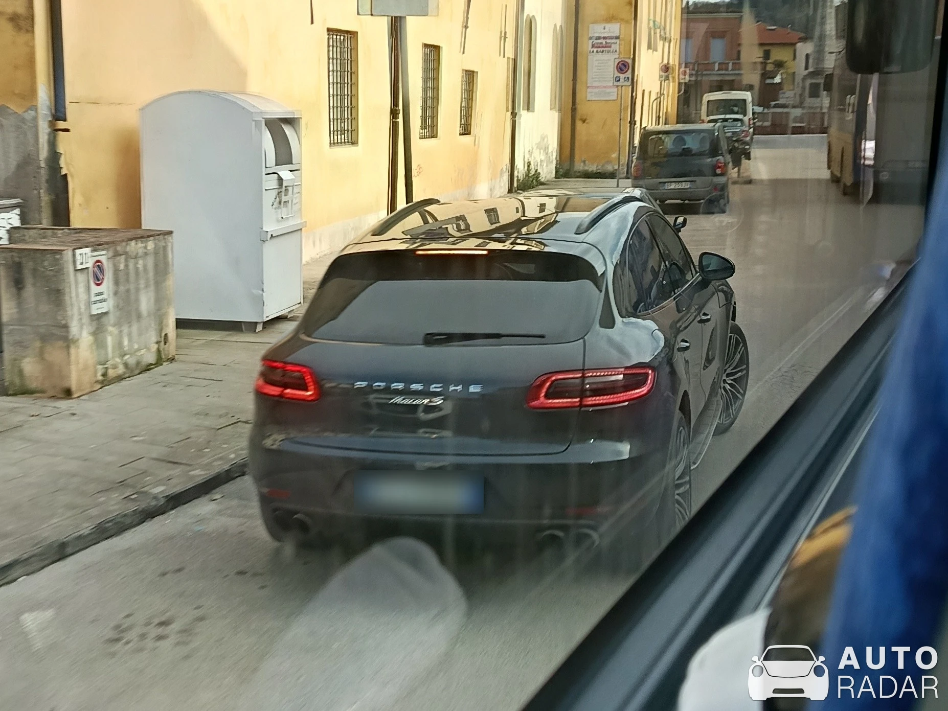 Porsche Macan S spotted in Montevarchi, Italy