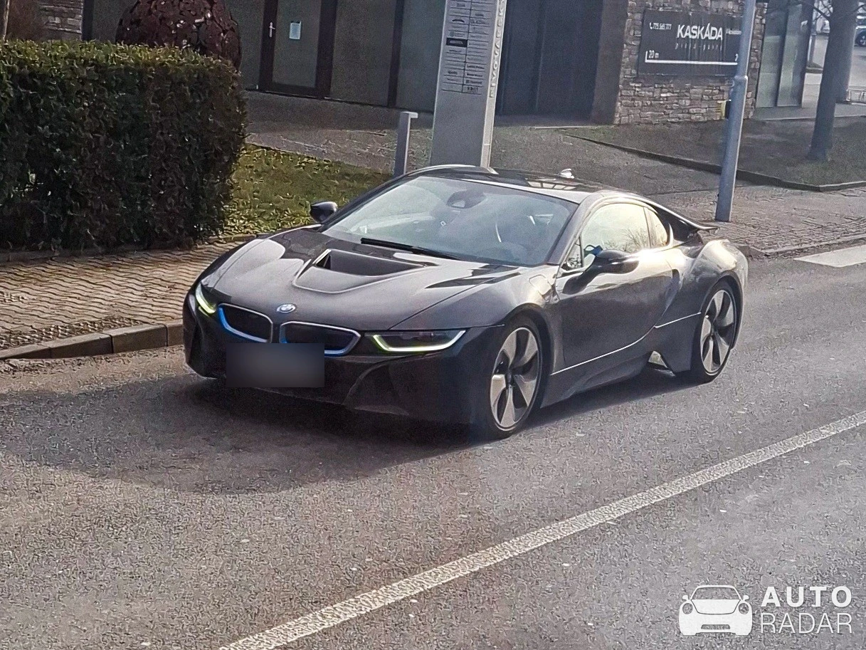 BMW i8 spotted in Praha-západ, Česko