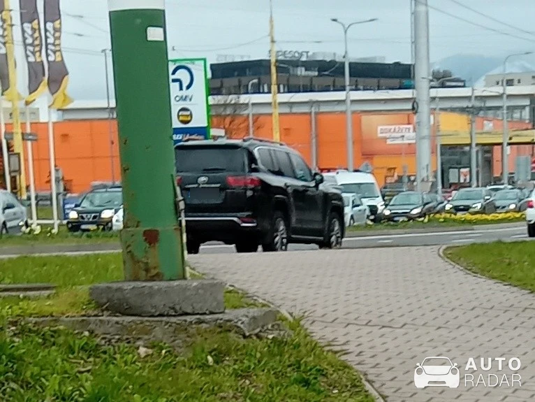 Toyota Land Cruiser Prado spotted in Žilina