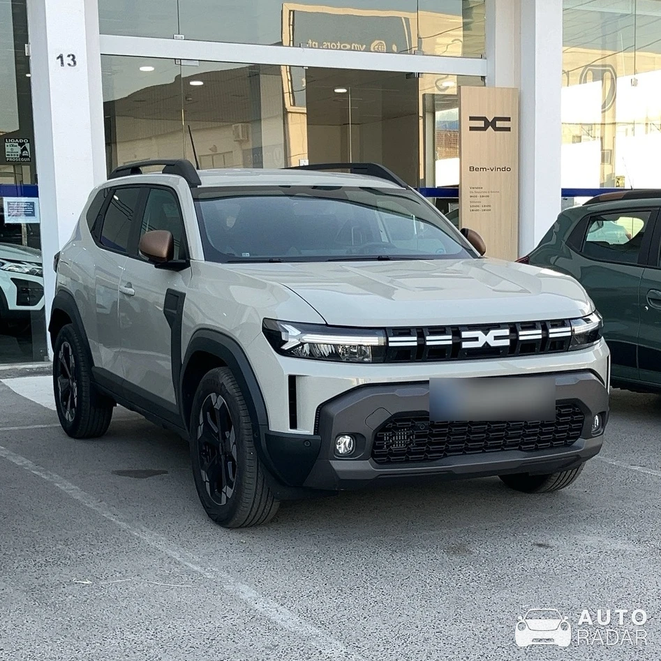 Dacia Duster spotted in Évora