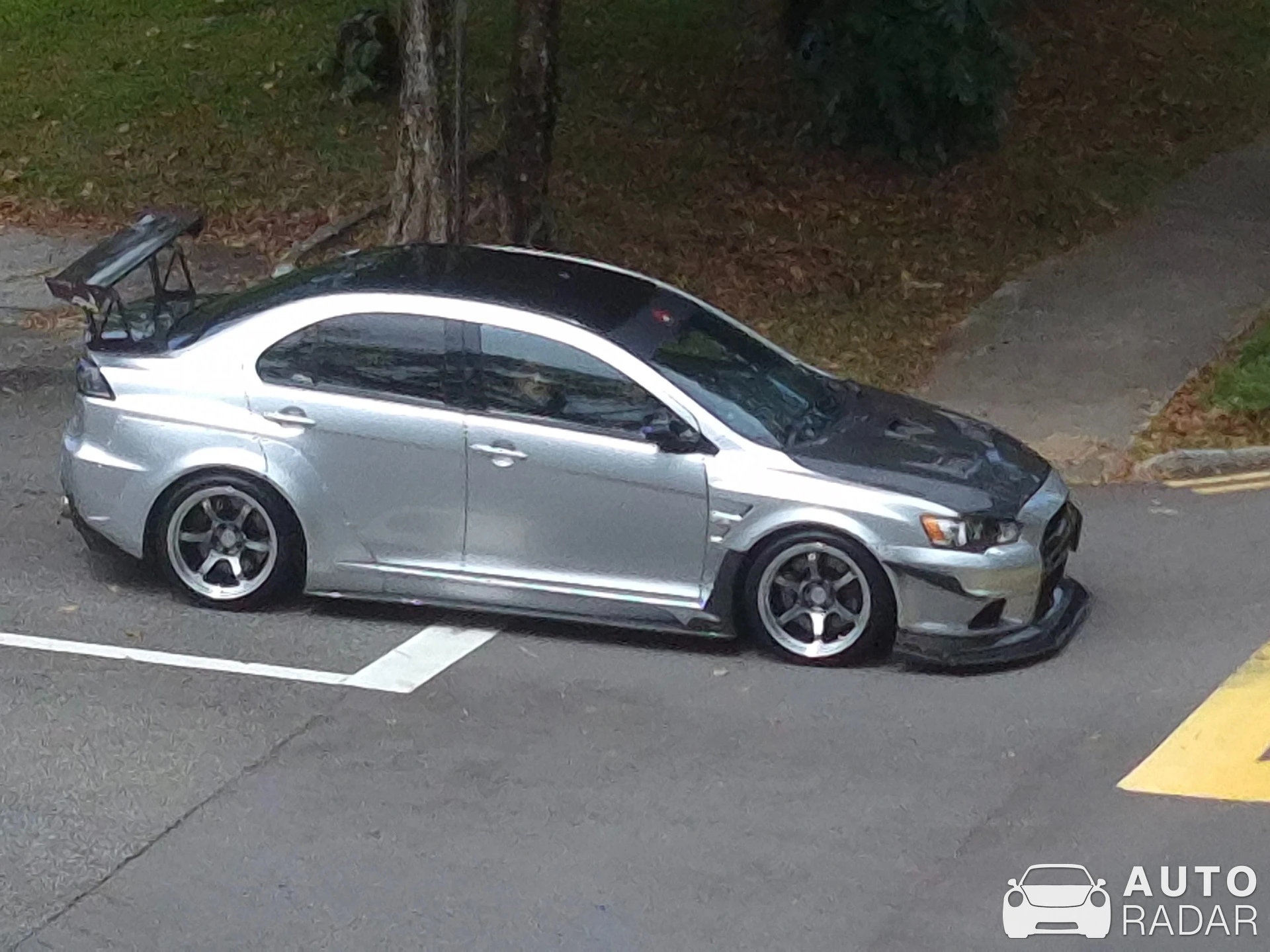 Mitsubishi Lancer Evolution X Varis Wide Body Ver.1 spotted in Singapore