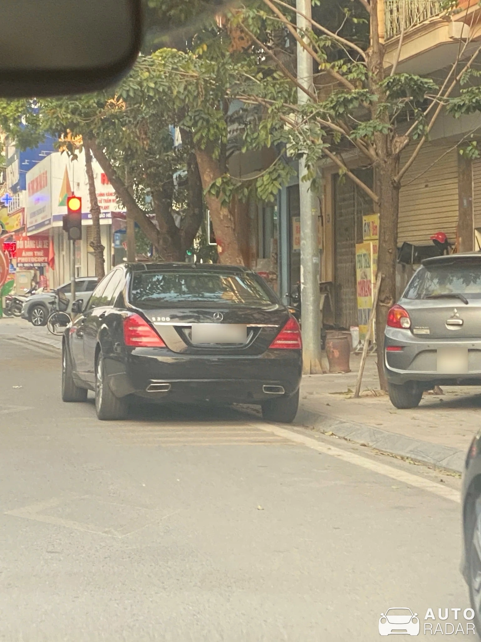 Mercedes-Benz S-Klasse W221 spotted in Thành phố Vĩnh Yên, Việt Nam