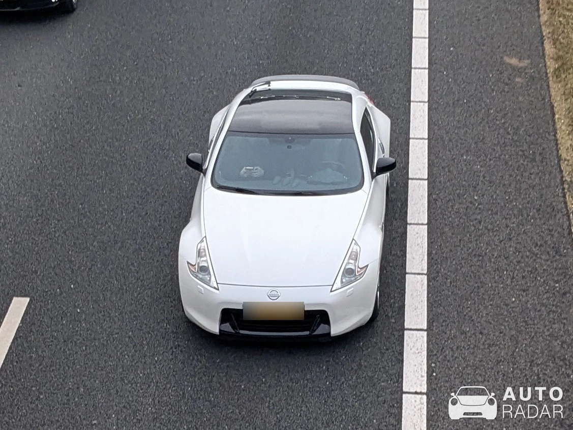 Nissan 370Z spotted in Hengelo, Netherlands