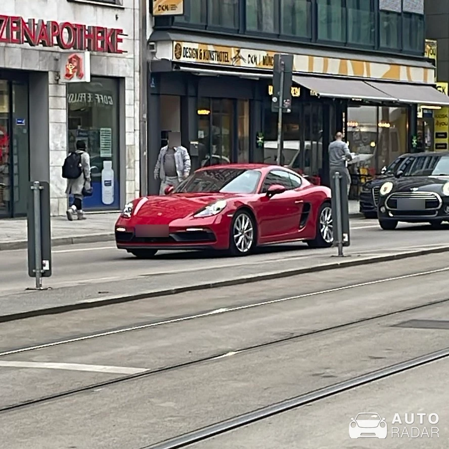 Porsche 718 Cayman GTS 4.0 spotted in München, Deutschland