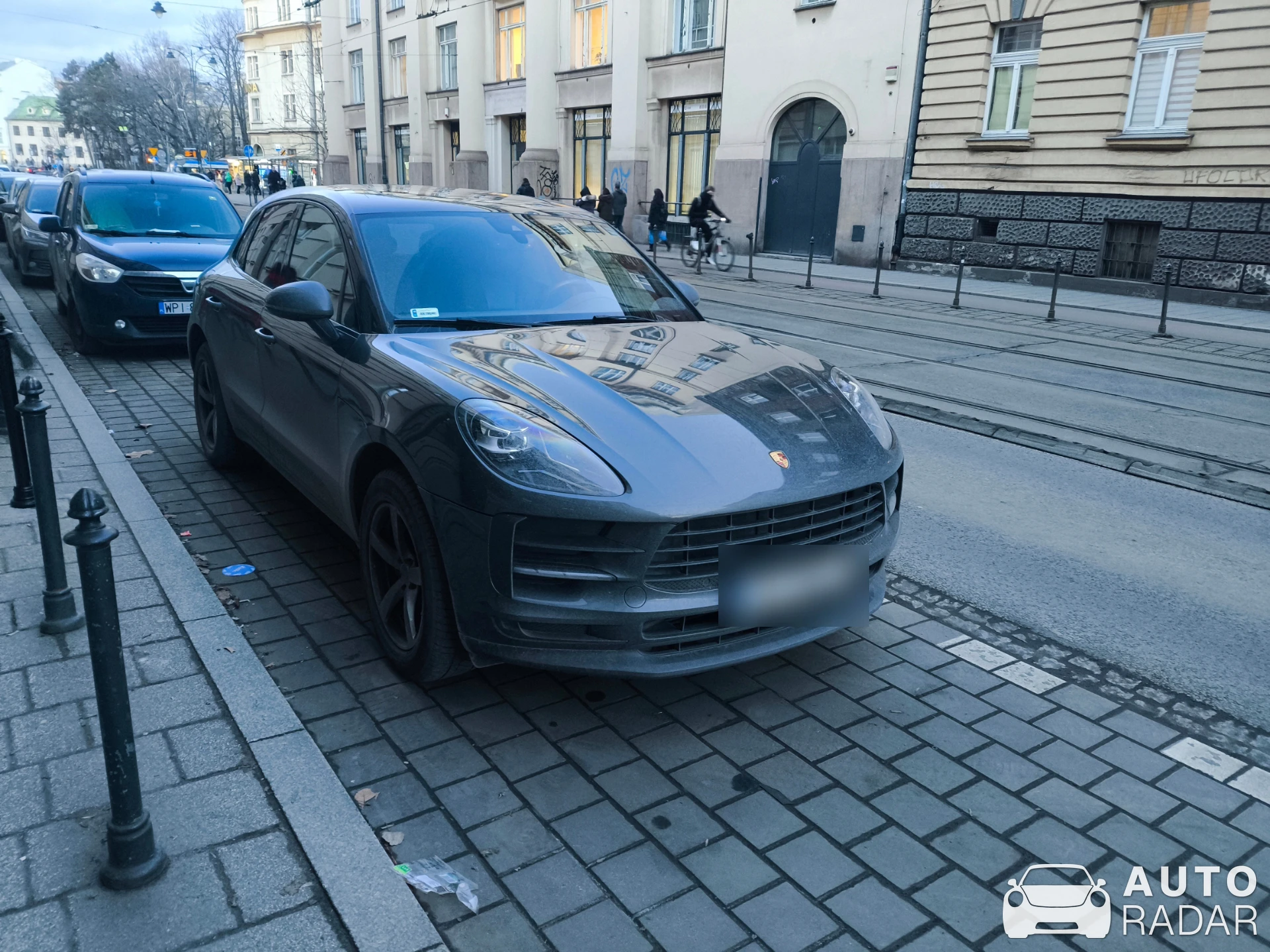 Porsche Macan spotted in Kraków, Pologne