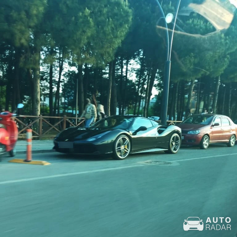 Ferrari 488 GTB spotted in Altınordu, Türkiye