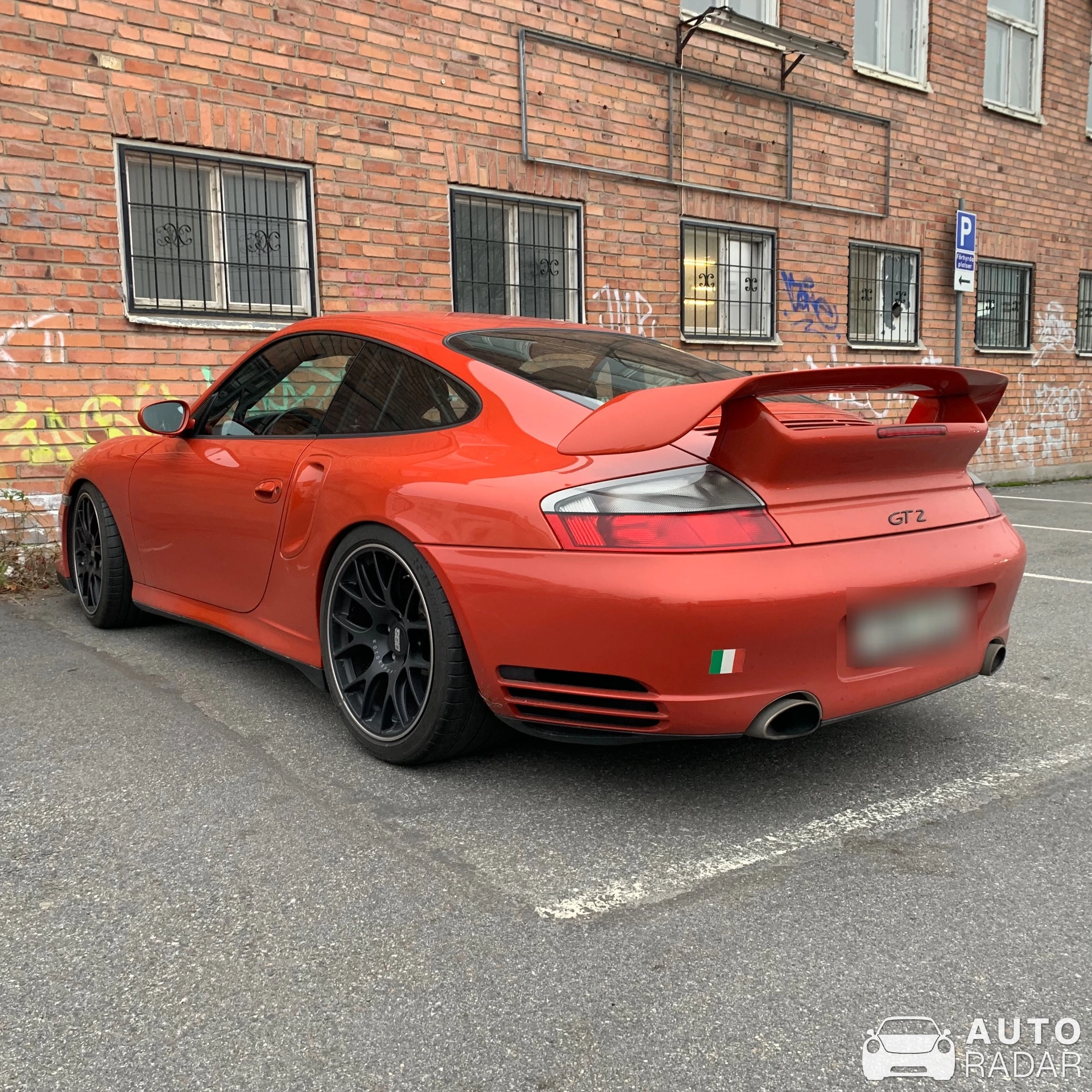 Porsche 996 GT2 spotted in Bromma, Швеція