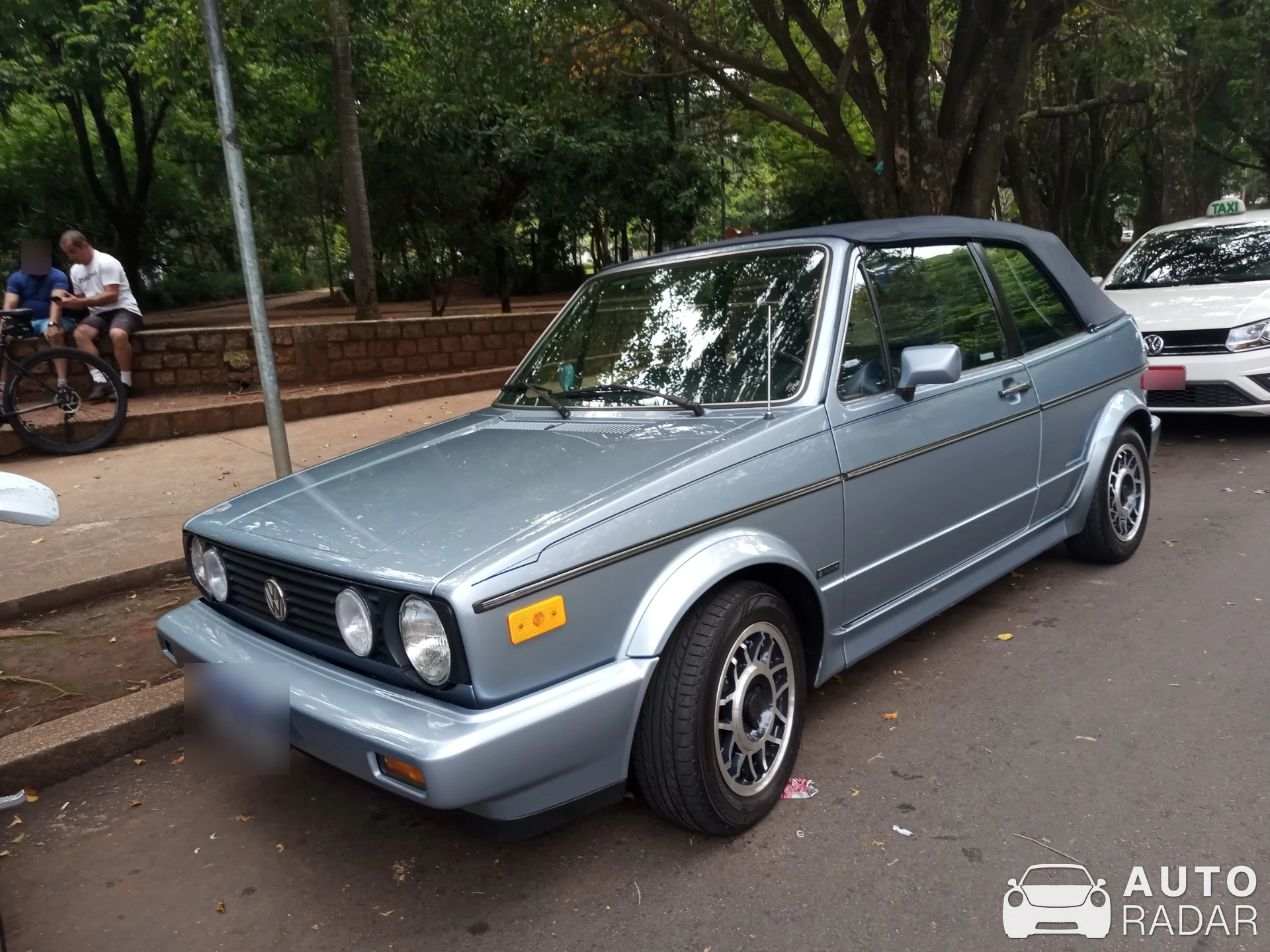 Volkswagen Golf Cabriolet MkII spotted
