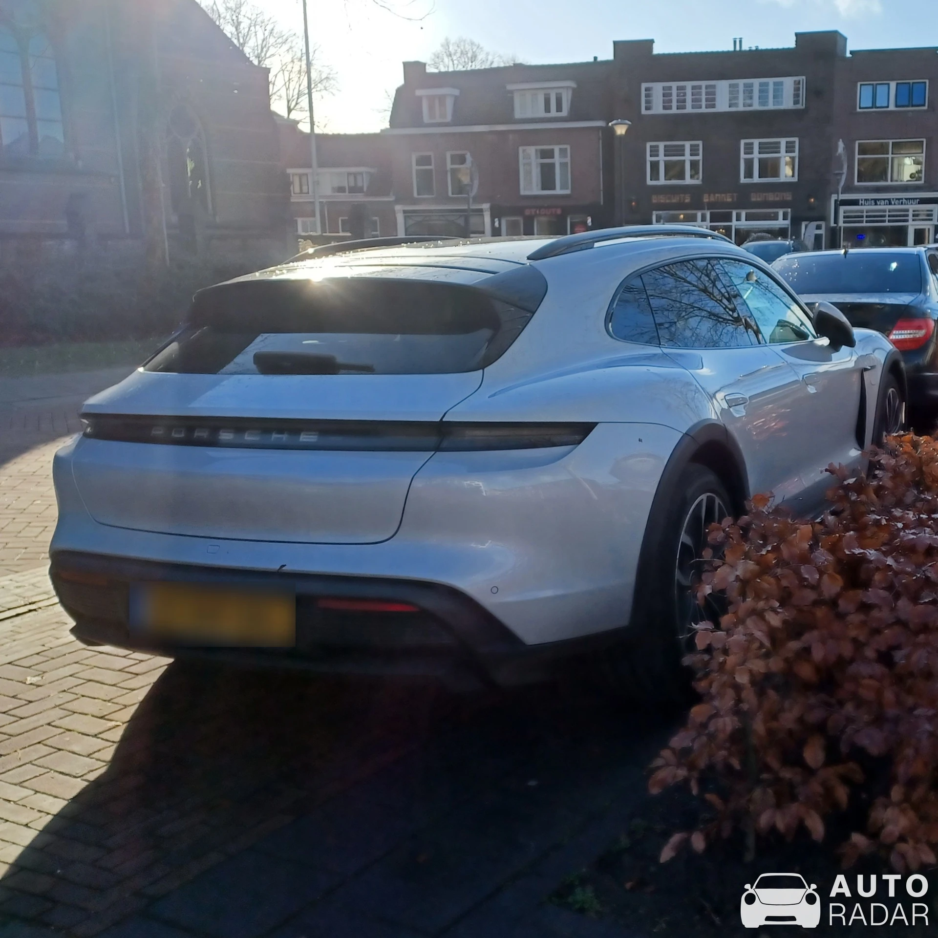 Porsche Taycan Cross Turismo MkI spotted in Hattem